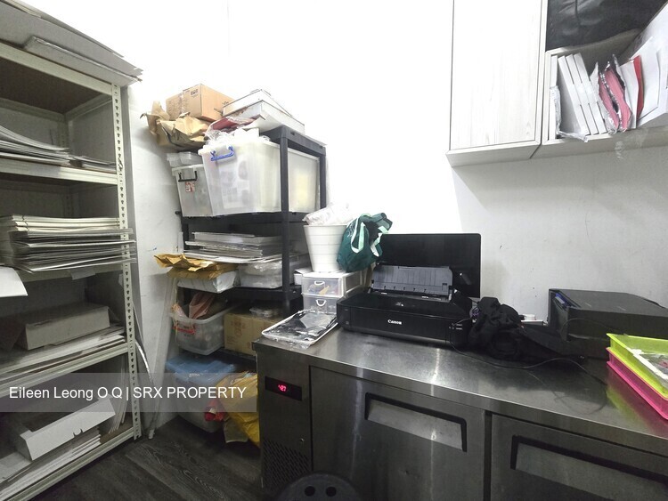 The Commerze@irving (D13), Retail #438245301